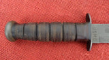 Ka-Bar Knife Vintage 1217 USMC Full Sized Military Fighting Combat Knife LOOOKThe coating on
